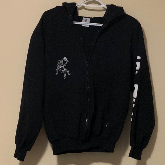 King Fashions Hoodie - Picture 2 of 7